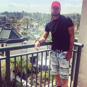 Meet your Posher, Joel